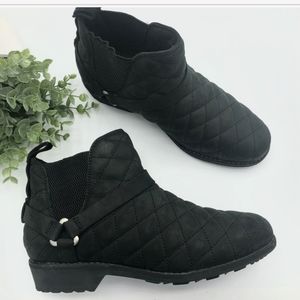 NEW w/out box TEVA "De La Vina Dos"